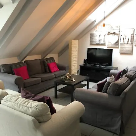 アパート Wunderschone Galeriewohnung Im Herzen Regensburgs
